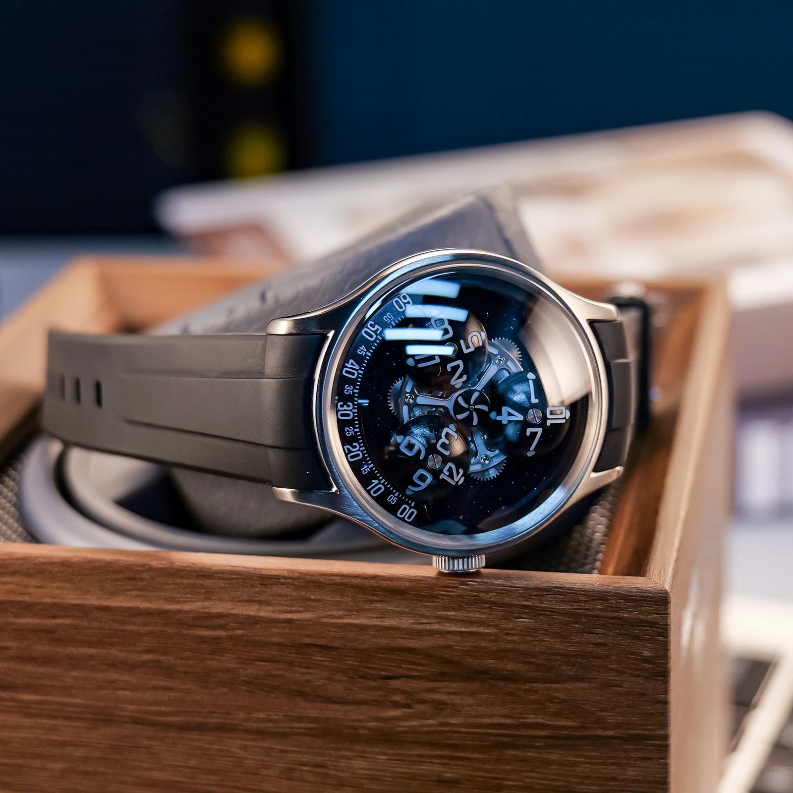 Trisome Star Planet Luminous Steel Automatic Watch